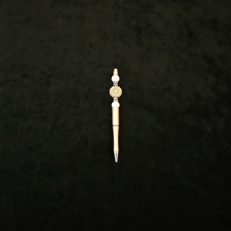 Green Daisy Pen - White and Gold - Image 5